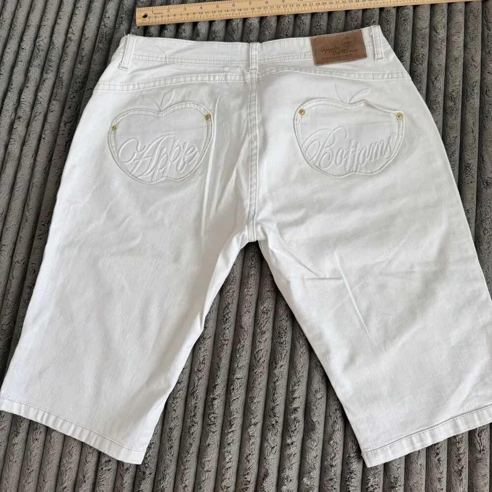 Apple Bottoms Vintage True Y2K White Bermuda Shorts Women’s 11/12 Low Rise